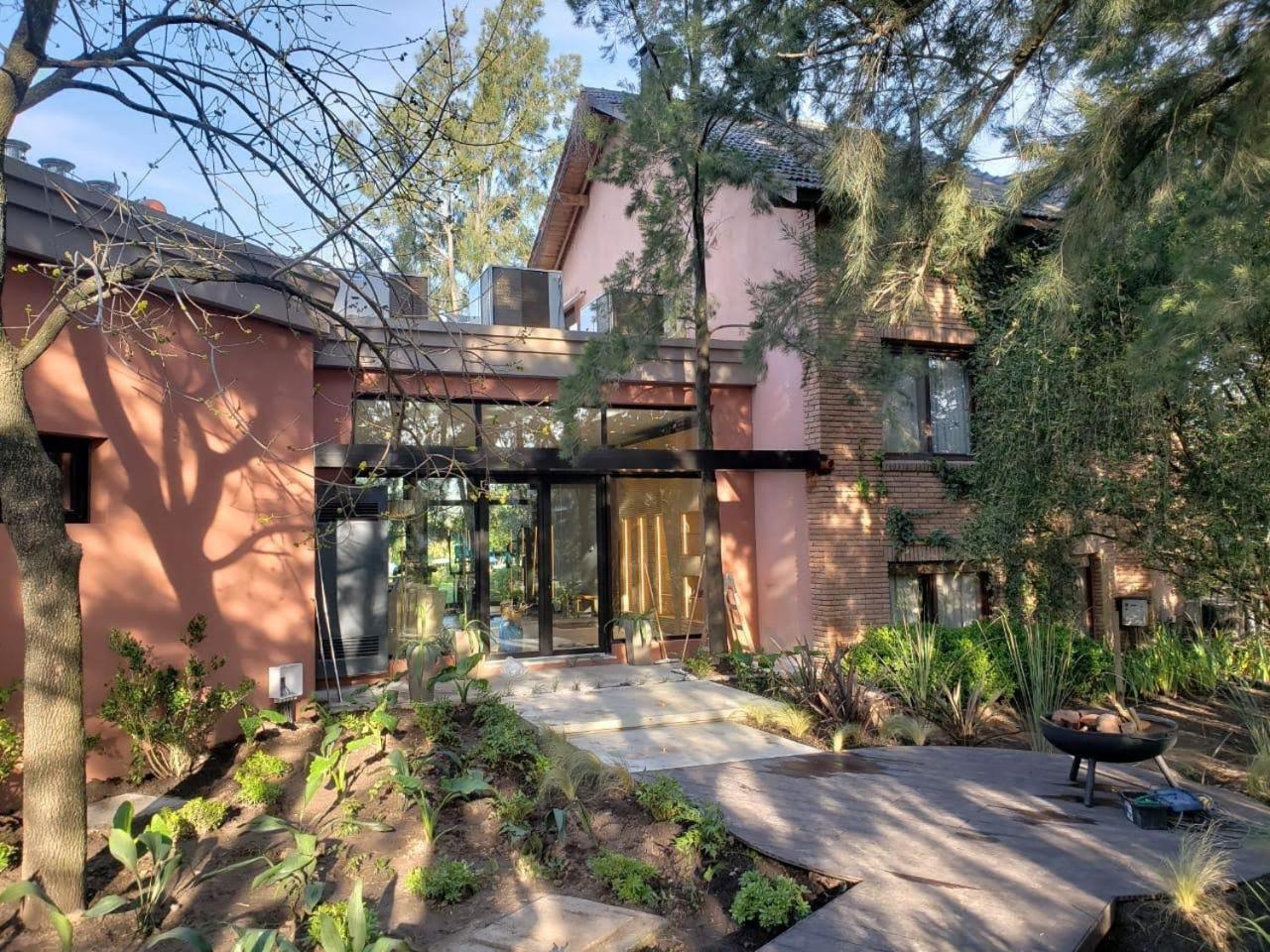 La Posta Del Pilar & 4* Pilar (Buenos Aires)
